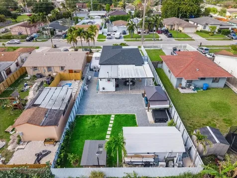 4824 SW 19th Street West Park FL 33023