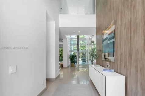 110 Reef Lane Key Biscayne FL 33149