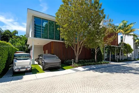 110 Reef Lane Key Biscayne FL 33149