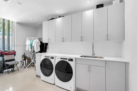 110 Reef Lane Key Biscayne FL 33149