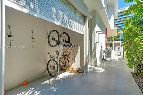 110 Reef Lane Key Biscayne FL 33149