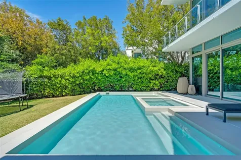 110 Reef Lane Key Biscayne FL 33149