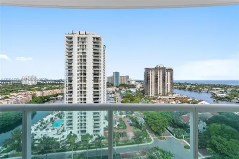 19400 Turnberry Way Aventura FL 33180