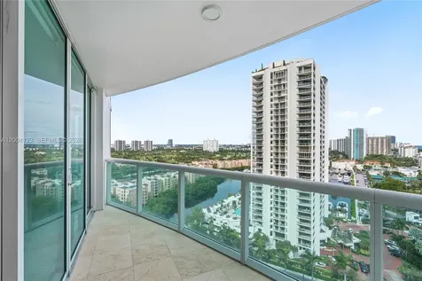 19400 Turnberry Way Aventura FL 33180