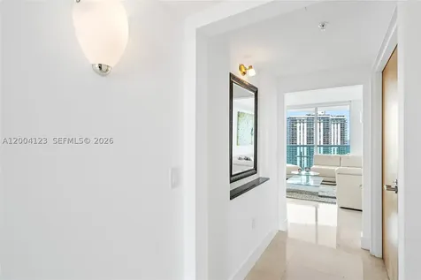 19400 Turnberry Way Aventura FL 33180