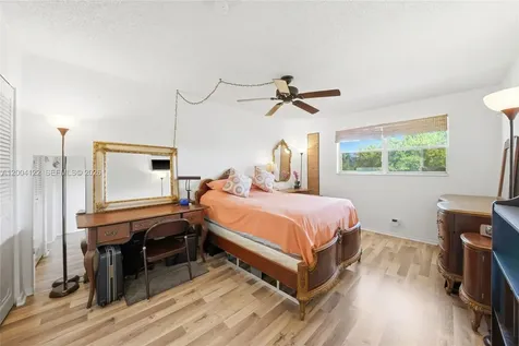 3190 Holiday Springs Boulevard Margate FL 33063