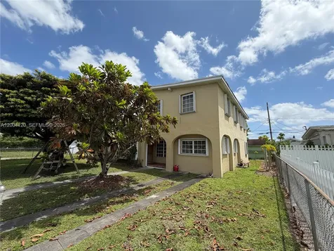 10910 SW 40th Street Miami FL 33165