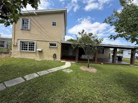 10910 SW 40th Street Miami FL 33165
