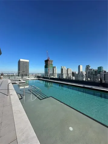 121 NE 5 Miami FL 33132