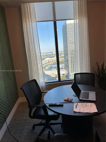 121 NE 5 Miami FL 33132