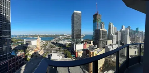 121 NE 5 Miami FL 33132