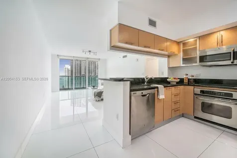 31 SE 5th Street Miami FL 33131