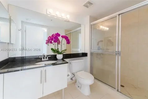 31 SE 5th Street Miami FL 33131