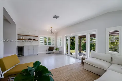 2225 SW 19th Avenue Miami FL 33145