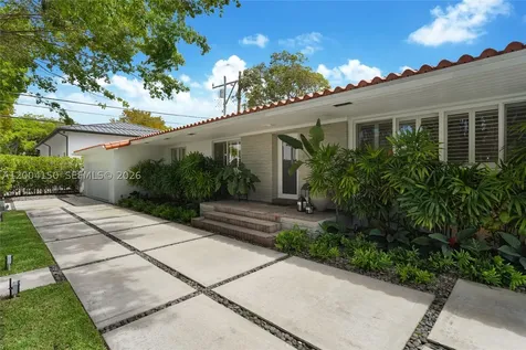 2225 SW 19th Avenue Miami FL 33145