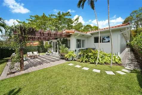 2225 SW 19th Avenue Miami FL 33145