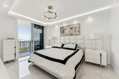 16385 Biscayne Boulevard North Miami Beach FL 33160