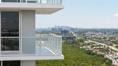 16385 Biscayne Boulevard North Miami Beach FL 33160