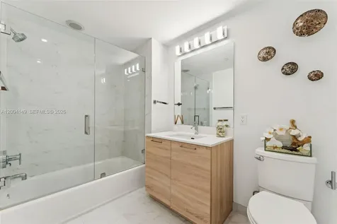 16385 Biscayne Boulevard North Miami Beach FL 33160