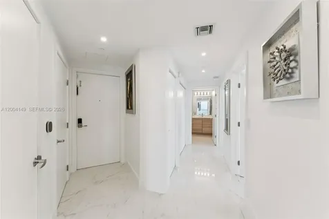 16385 Biscayne Boulevard North Miami Beach FL 33160