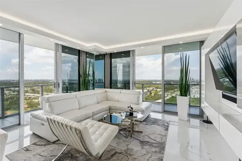 16385 Biscayne Boulevard North Miami Beach FL 33160