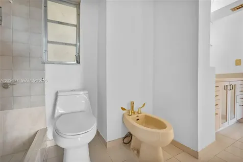 8775 Park Boulevard Miami FL 33172