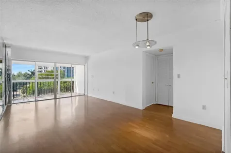 8775 Park Boulevard Miami FL 33172