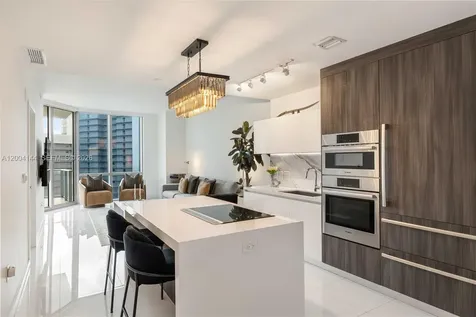 851 NE 1st Avenue Miami FL 33132