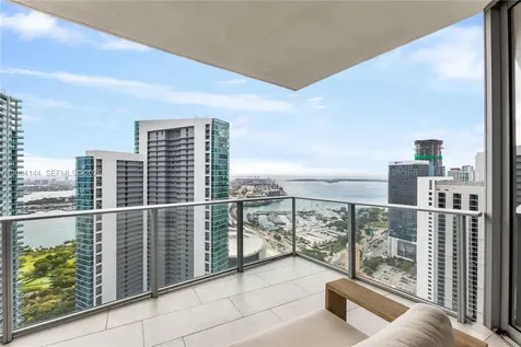 851 NE 1st Avenue Miami FL 33132