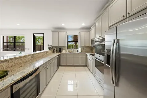9890 NW 86th Terrace Doral FL 33178