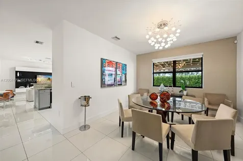 9890 NW 86th Terrace Doral FL 33178