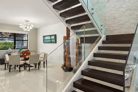9890 NW 86th Terrace Doral FL 33178