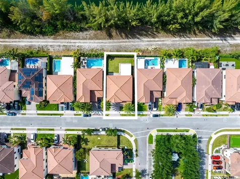 9890 NW 86th Terrace Doral FL 33178