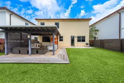 9890 NW 86th Terrace Doral FL 33178