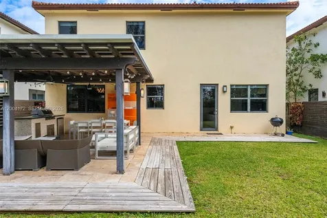 9890 NW 86th Terrace Doral FL 33178