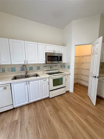 1947 SE 23rd Road Homestead FL 33035