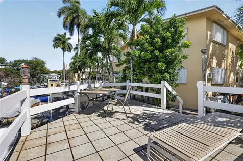 1820 Venice Park Drive North Miami FL 33181