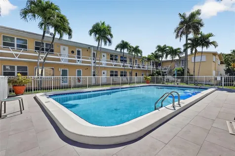 1820 Venice Park Drive North Miami FL 33181