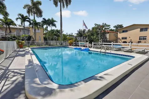 1820 Venice Park Drive North Miami FL 33181
