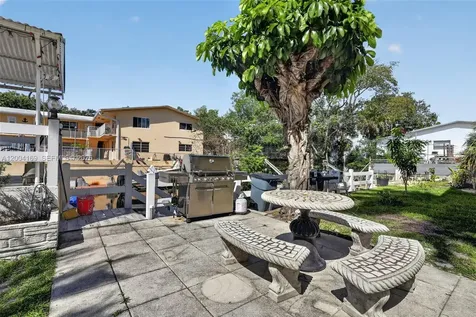 1820 Venice Park Drive North Miami FL 33181