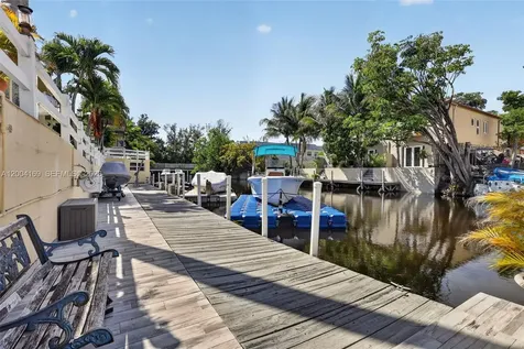 1820 Venice Park Drive North Miami FL 33181