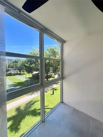 1481 S Ocean Boulevard Lauderdale By The Sea FL 33062