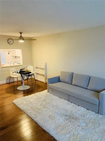 1481 S Ocean Boulevard Lauderdale By The Sea FL 33062