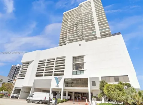 555 NE 15th Street Miami FL 33132
