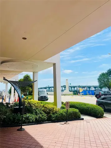 555 NE 15th Street Miami FL 33132