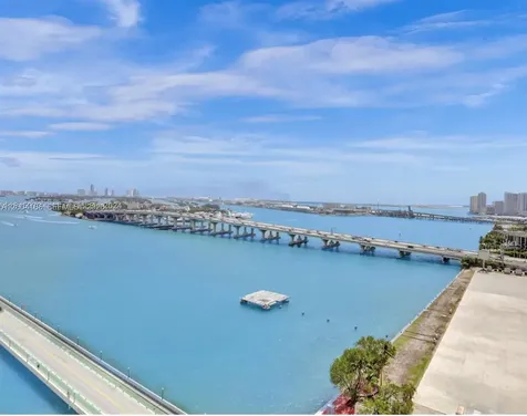 555 NE 15th Street Miami FL 33132