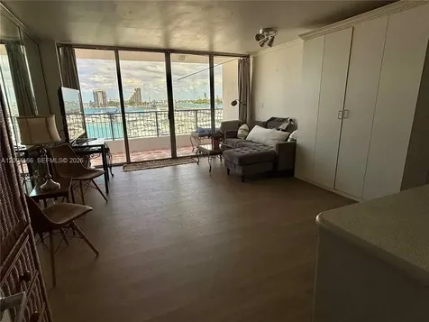 555 NE 15th Street Miami FL 33132