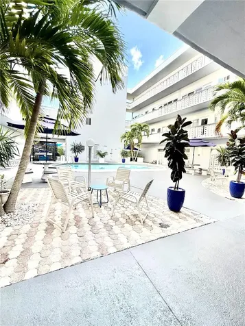 1818 Rodman Street Hollywood FL 33020
