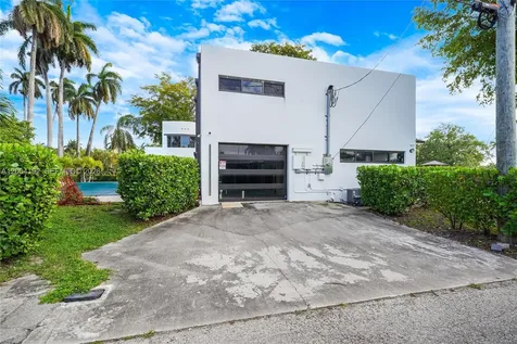 1329 Polk Street Hollywood FL 33019