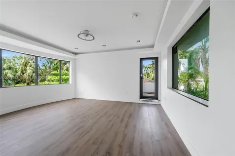 1329 Polk Street Hollywood FL 33019